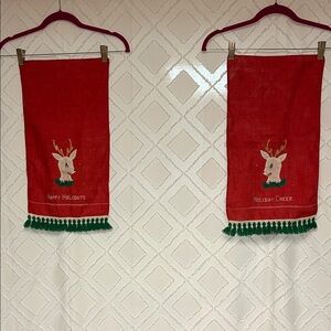 VERY vintage Holiday Cheer linen towels with Reindeer Design